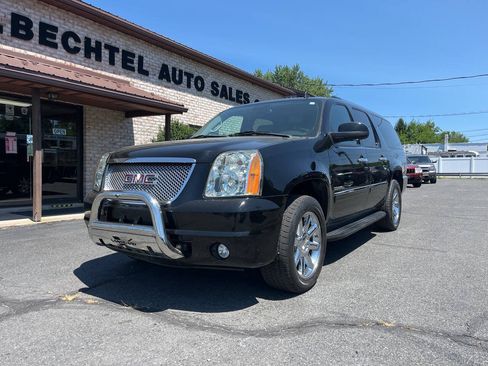 Used 2012 GMC Yukon XL Denali AWD/4WD image 2