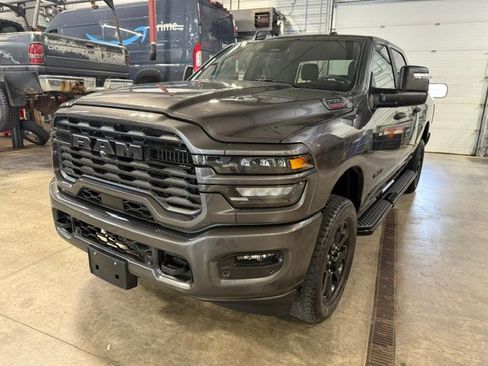 Certified 2025 RAM 2500 Big Horn AWD/4WD image 41