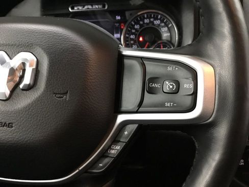 Used 2021 RAM 1500 Big Horn AWD/4WD image 38