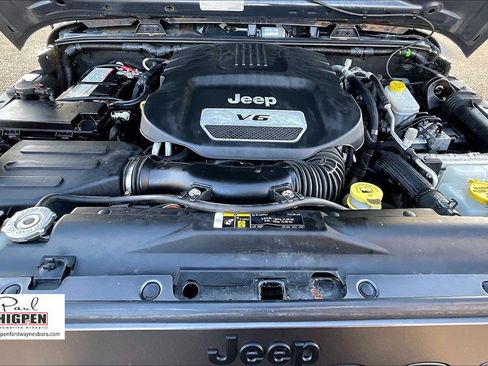 Used 2018 Jeep Wrangler Unlimited Sport image 10