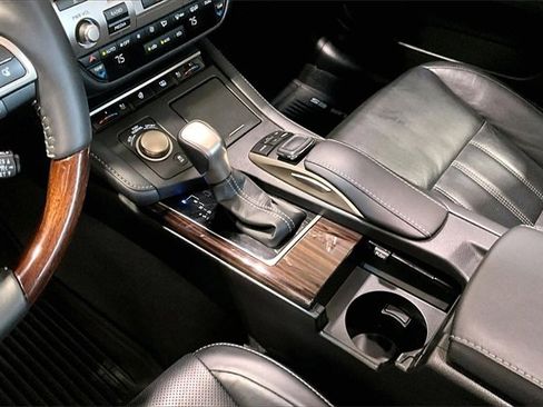 Used 2017 Lexus ES 350 w/ Luxury Package image 18