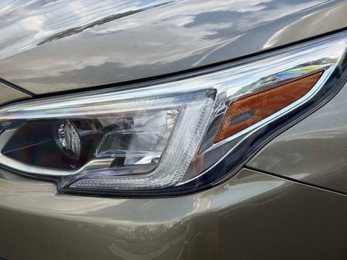 Used 2022 Subaru Outback Limited w/ Popular Package #2 AWD/4WD image 10