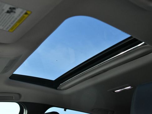 Used 2024 MAZDA CX-90 3.3 Turbo w/ Preferred Plus image 35