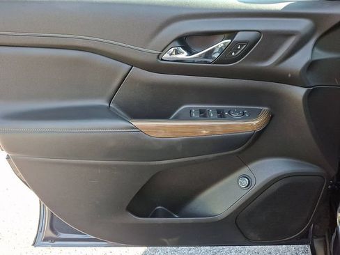 Used 2019 GMC Acadia SLE w/ Driver Alert Package I FWD image 12