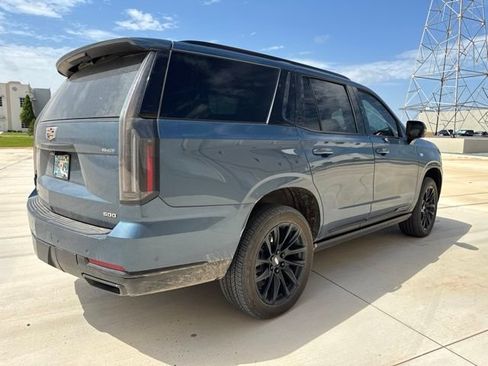 Used 2025 Cadillac Escalade Sport Platinum w/ LPO, Floor Liner Package AWD/4WD image 5