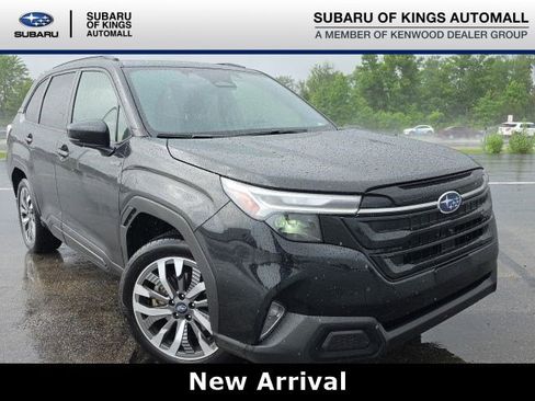 Used 2025 Subaru Forester Touring w/ Touring Package AWD/4WD image 1