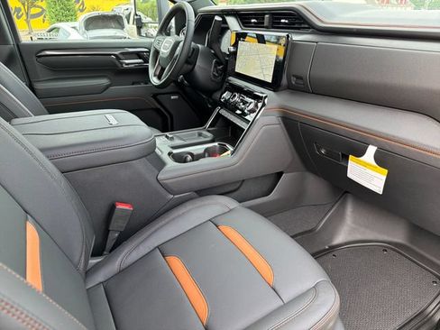 New 2026 GMC Sierra 2500 AT4 w/ AT4 Premium Plus Package AWD/4WD image 22
