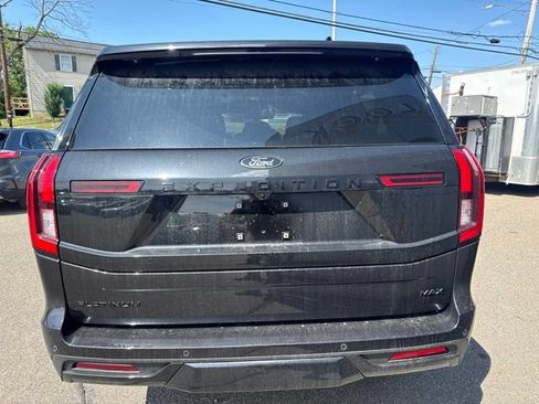 Used 2026 Ford Expedition Max Platinum w/ Stealth Appearance Package AWD/4WD image 7