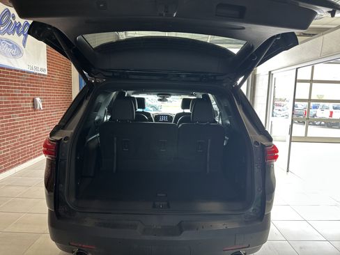 Used 2022 Chevrolet Traverse LT AWD/4WD image 9