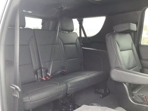 Used 2025 GMC Yukon XL Denali image 16