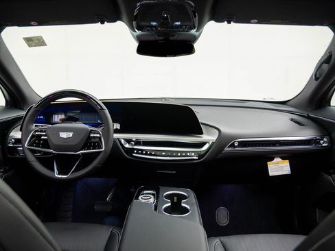 New 2026 Cadillac Lyriq Sport image 13