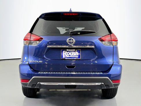 Used 2019 Nissan Rogue S FWD image 6