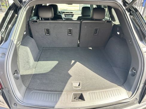 Used 2025 Cadillac XT5 Luxury FWD image 26