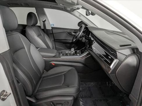 Used 2022 Audi Q8 Premium Plus image 19