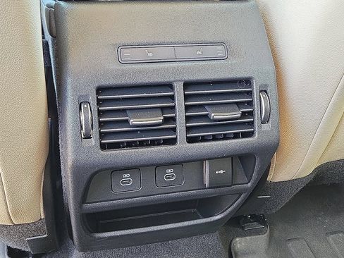 Used 2025 Land Rover Discovery Sport S AWD/4WD image 15