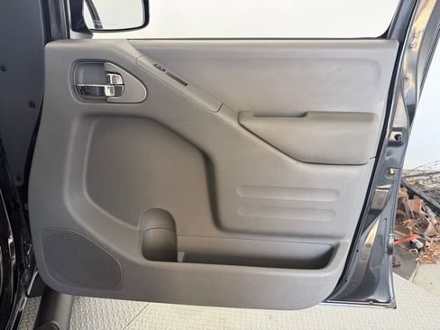 Used 2018 Nissan Frontier SV w/ Value Truck Package image 45