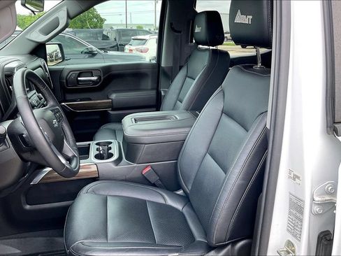 Used 2022 Chevrolet Silverado 1500 RST w/ Safety Package AWD/4WD image 18