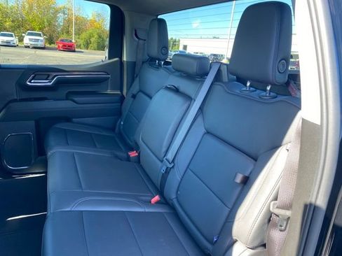 Certified 2024 GMC Sierra 1500 SLT AWD/4WD image 17