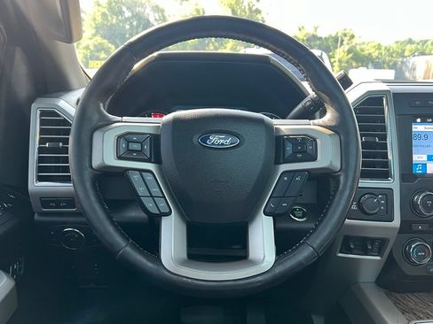 Used 2017 Ford F250 Lariat w/ Lariat Ultimate Package AWD/4WD image 41