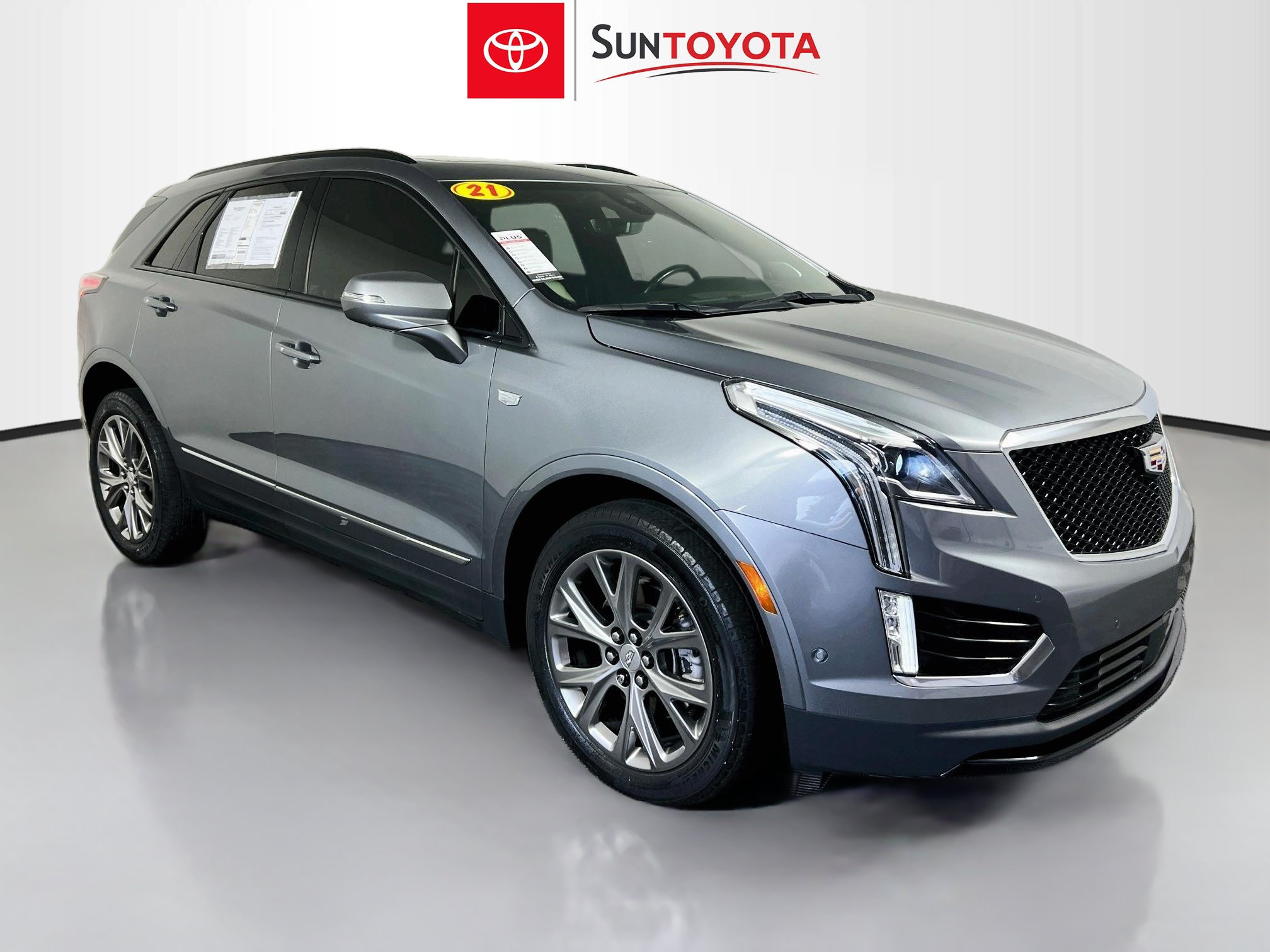 Used 2021 Cadillac XT5 Sportv AWD/4WD image 1
