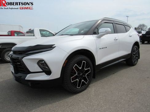 Used 2023 Chevrolet Blazer RS w/ Driver Confidence II Package image 1