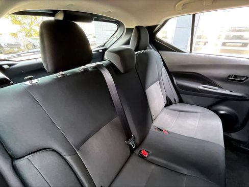 Certified 2025 Nissan Kicks Play S image 18