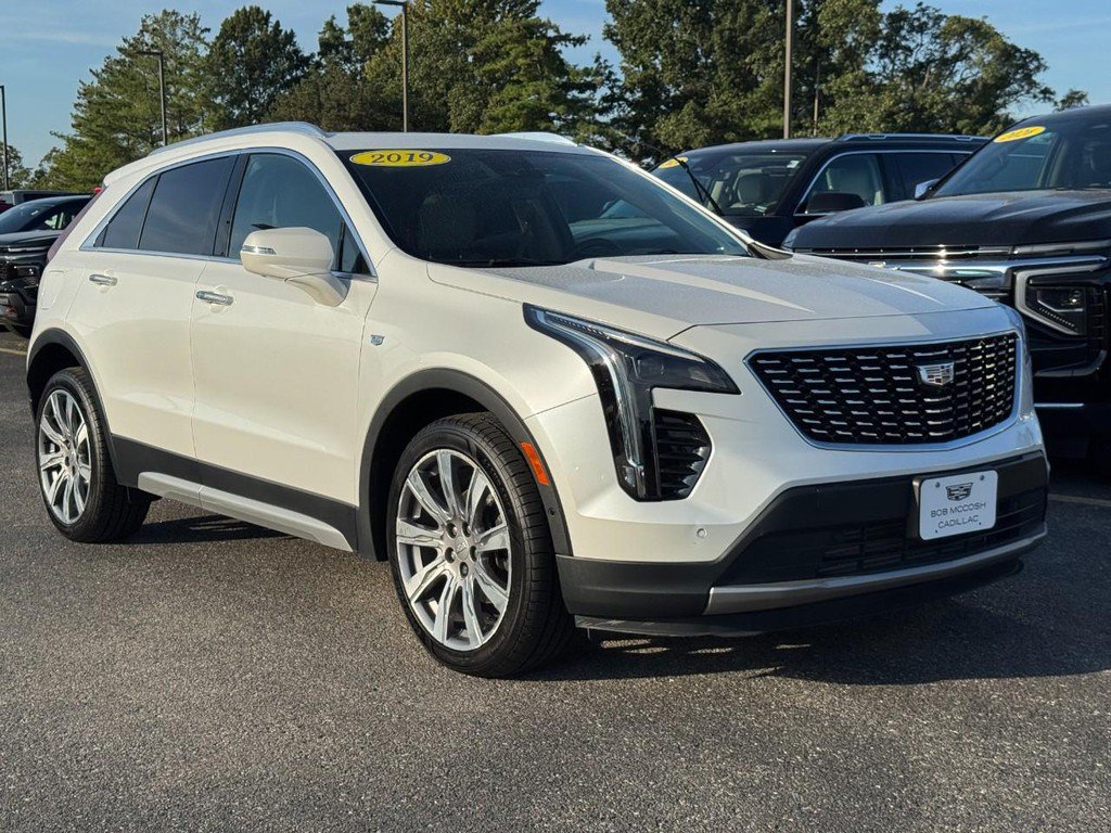 Certified 2019 Cadillac XT4 Premium Luxury AWD/4WD image 1