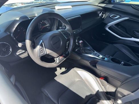 Used 2019 Chevrolet Camaro SS RWD image 4