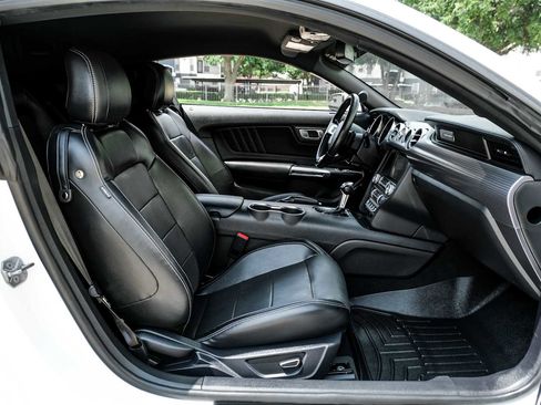 Used 2019 Ford Mustang GT Premium w/ GT Performance Package RWD image 35