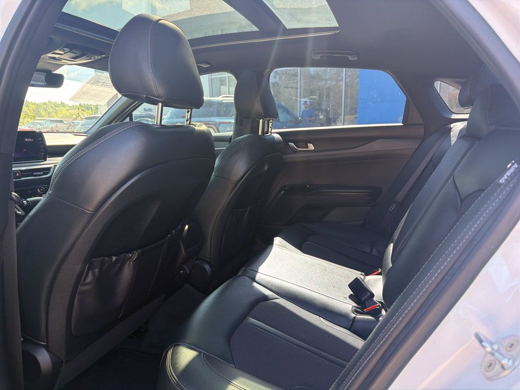 Used 2022 Kia K5 GT-Line w/ GT-Line FWD Premium Package image 6