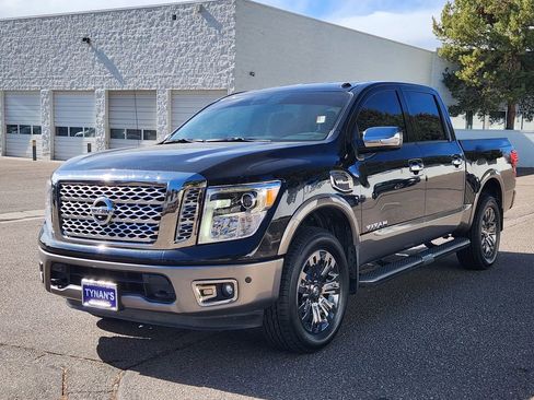 Used 2017 Nissan Titan Platinum Reserve image 6