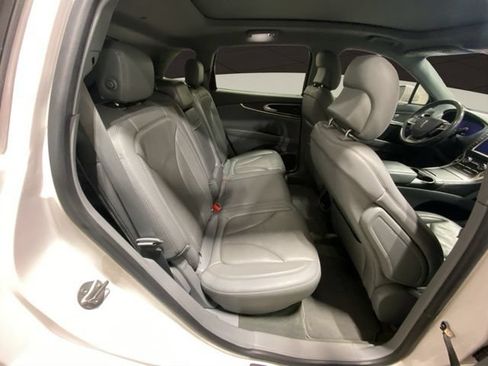 Used 2019 Lincoln Nautilus Reserve AWD/4WD image 21