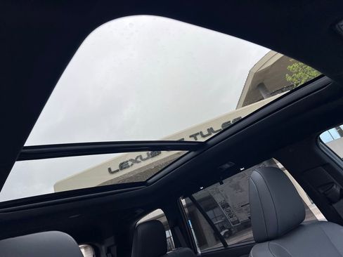 New 2026 Lexus TX 350 AWD image 25