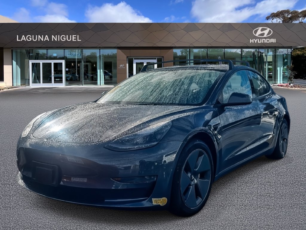 Used 2023 Tesla Model 3 Standard Range RWD image 1