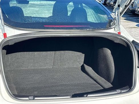 Used 2019 Tesla Model 3 Performance image 11