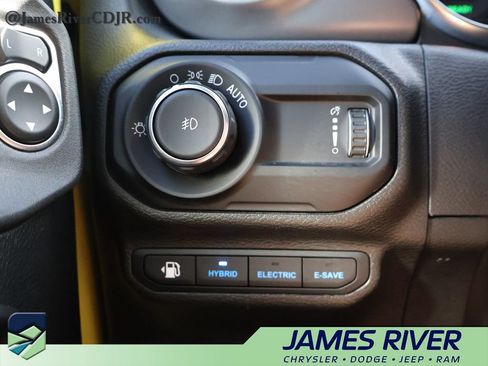 Used 2023 Jeep Wrangler Unlimited Rubicon 4xe w/ Cold Weather Group AWD/4WD image 30