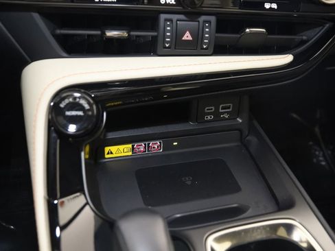 Used 2022 Lexus NX 350h h Premium AWD image 28