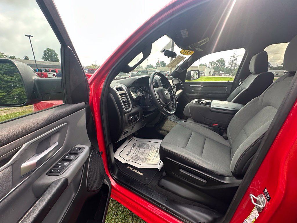 Used 2022 RAM 1500 Big Horn AWD/4WD image 9