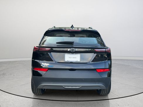 Certified 2023 Chevrolet Bolt EUV LT w/ Driver Confidence Package FWD image 8
