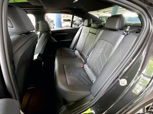 Used 2026 BMW 530i RWD image 19
