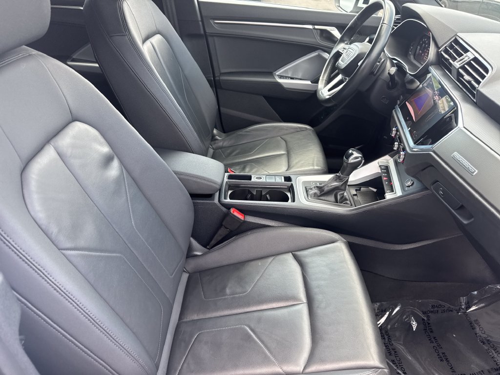 Used 2024 Audi Q3 2.0T Premium AWD/4WD image 17