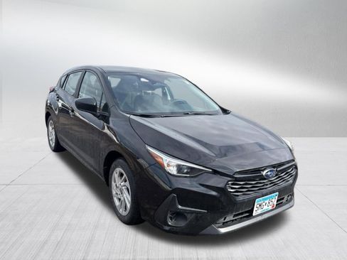 Certified 2025 Subaru Impreza 2.0i image 4