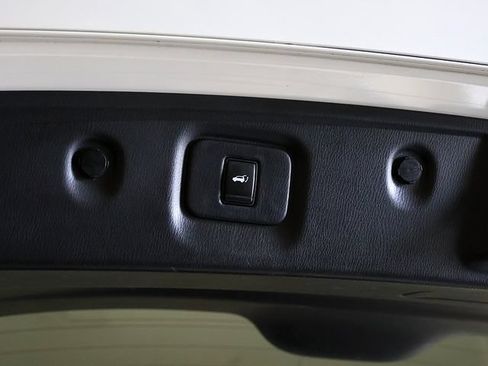 Used 2016 INFINITI QX60 Luxe w/ Premium Plus Package AWD/4WD image 33