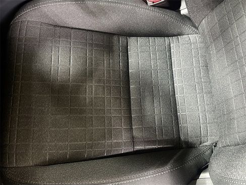 New 2026 Honda HR-V LX image 17