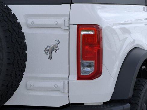 Used 2024 Ford Bronco Black Diamond image 48