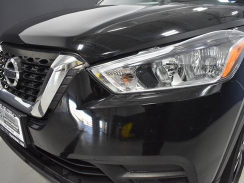 Used 2020 Nissan Kicks SV image 11