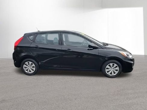 Used 2017 Hyundai Accent SE FWD image 10