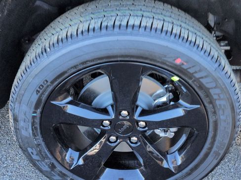 New 2025 Jeep Grand Cherokee L Altitude AWD/4WD image 4