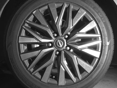 Used 2025 Nissan Altima 2.5 SV image 12