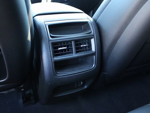 Used 2019 Cadillac XT5 Luxury image 33